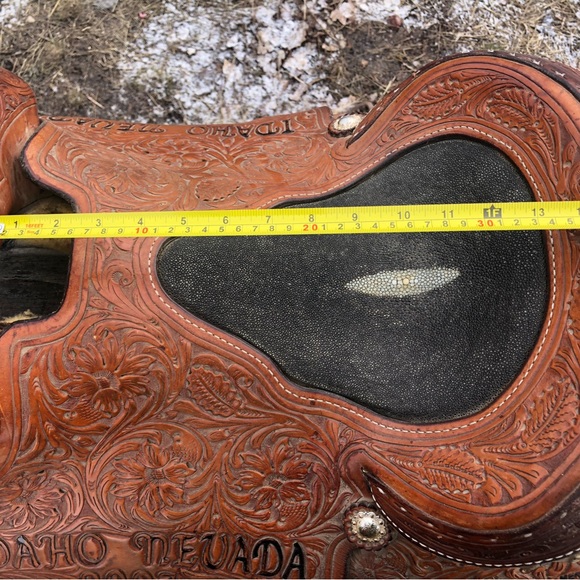 Scott Thomas Team Roping Saddle - Picture 12 of 16